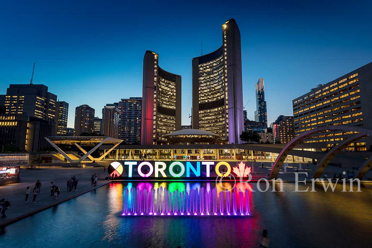 Toronto Nathan Phillips Square &copy; Ron Erwin