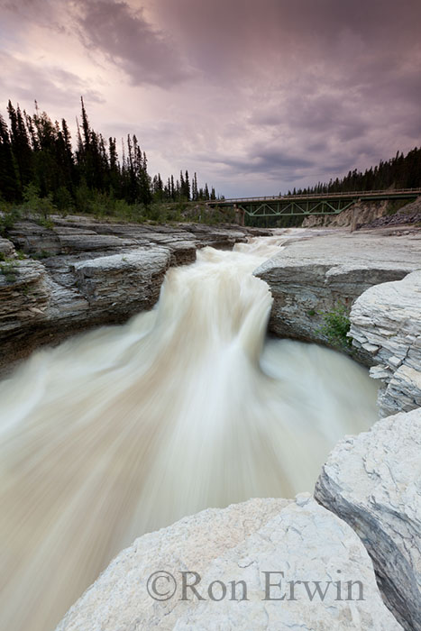 Sambaa Deh Falls, NWT