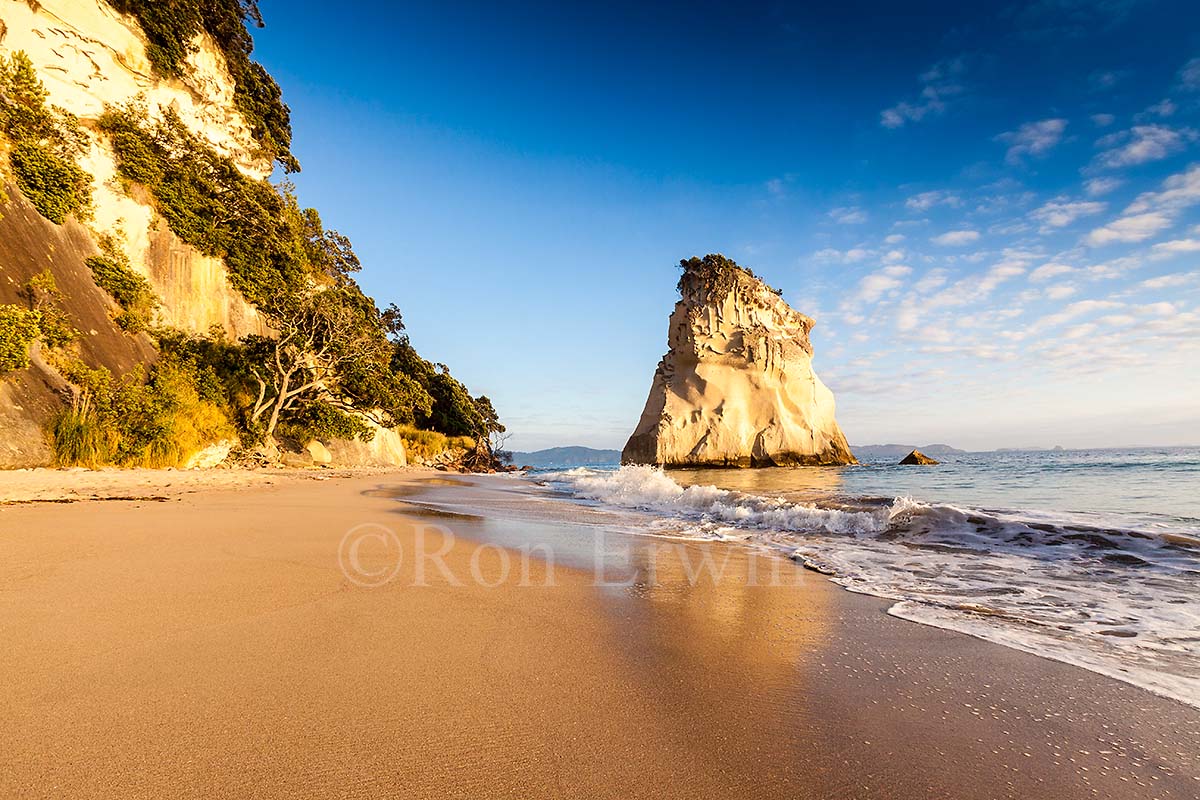 Cathedral Cove, New Zealand